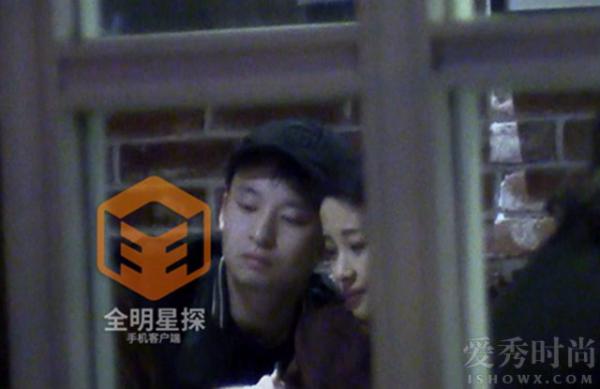 吃饭间隙自拍的董子健孙怡