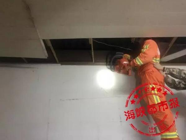 小偷被困