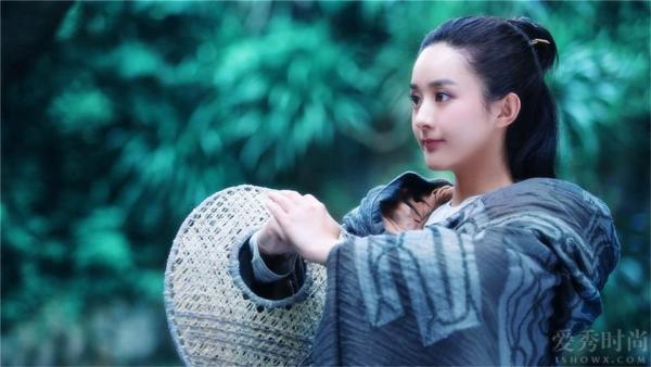 赵丽颖用演技和作品说话