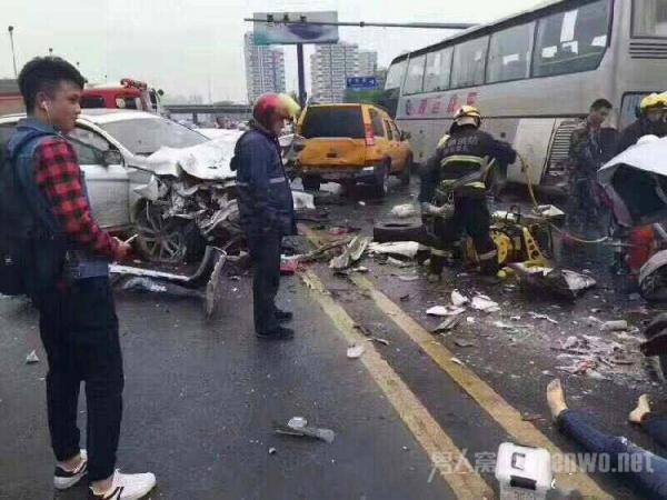成都车祸