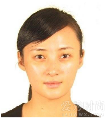 袁姗姗证件照