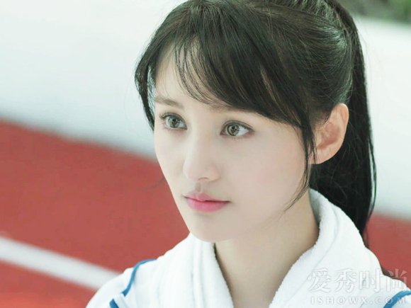 郑爽直爽性格惹争议