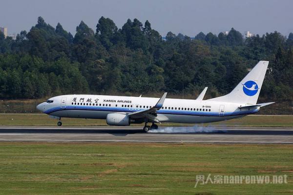 厦门航空波音737-300
