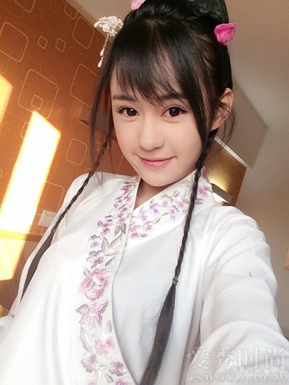 郑合惠子古装照