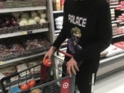 吴亦凡妈妈有多强势 母亲节吴亦凡为妈妈准备大餐