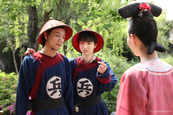 王俊凯跑龙套