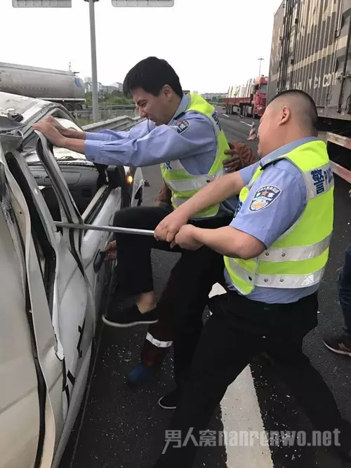 交警执勤