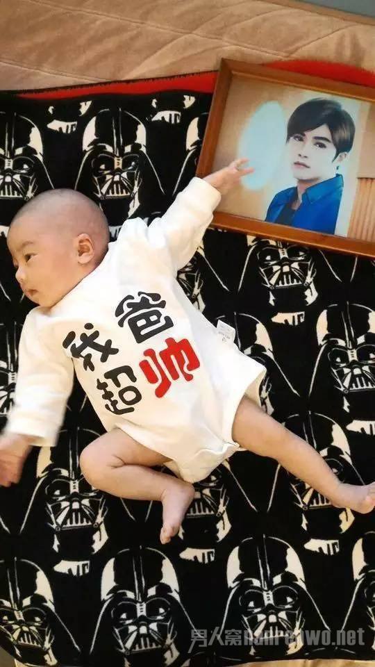 贺军翔孩子照片
