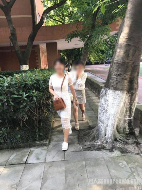王俊凯高考粉丝堵截