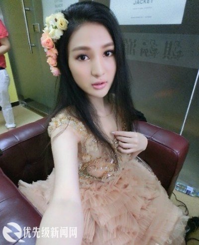 郭美美事件始末揭秘 郭美美一审被判刑5年