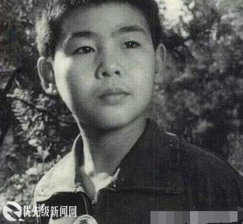 李连杰输给他,甄子丹是他徒弟,洪金宝是他好友,低调办学人人赞