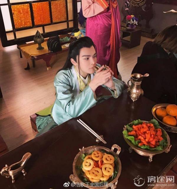 王浩歌合影霍建华