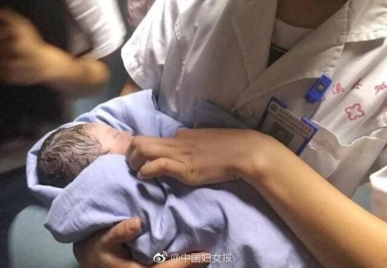 弃婴妈妈竟是12岁孩子 属留守儿童爷爷奶奶平时未发现其怀孕