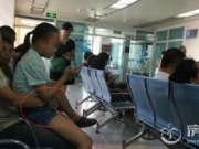 男子医院猥亵女童 男子身份查明 系女童姑父 他为何敢当众这么做？
