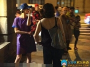 刘诗诗深夜现身街头 与陈伟霆上演激情吻戏