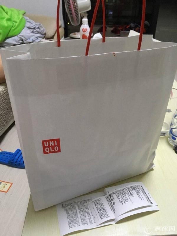 孕妇优衣库试衣走光 员工突然掀帘致顾客走光优衣库试衣间不雅事件重演？