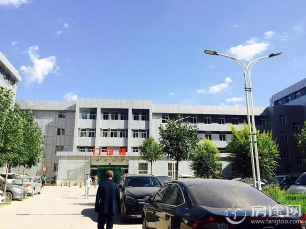 榆林产妇坠楼事件最新消息:已成立调查组 将寻找产妇跪地沟通剖腹产的目击者
