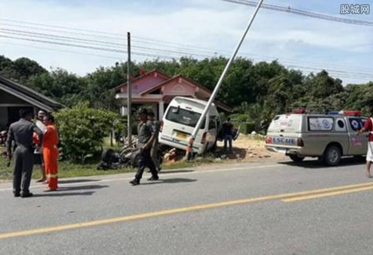 游客在泰国发生车祸