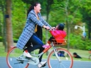 共享单车车篮载女友 车筐只能载重20斤
