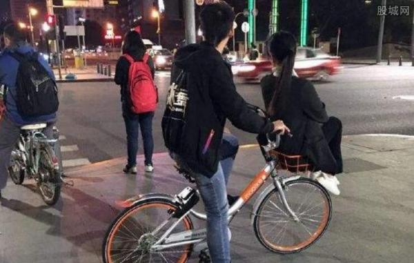 共享单车车篮载人
