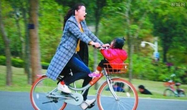 共享单车车篮载人