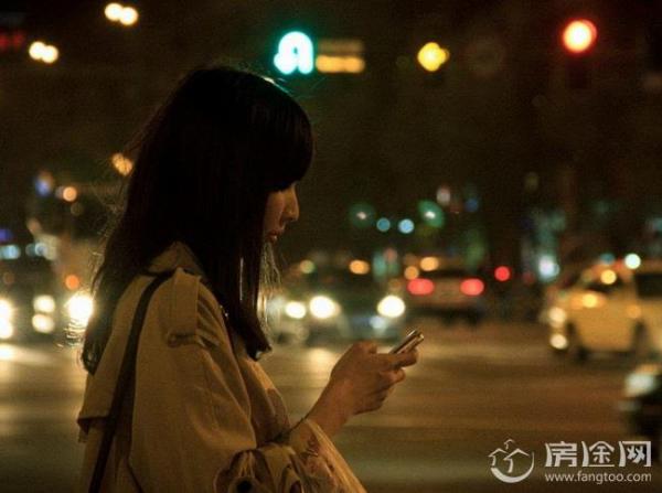 全国首本小学女生教材在上海问世 引导审美教自我保护防范