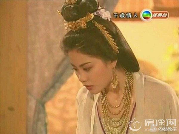 王菲24年前古装旧照曝光 仙气飘飘满脸胶原蛋白 千岁情人到底讲了啥？
