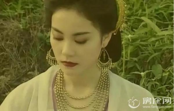 王菲24年前古装旧照曝光
