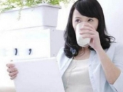 湖南一高新区员工上班喝牛奶被问责？官方：口头批评
