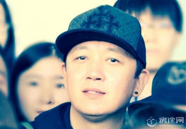 黄渤潘粤明撞脸