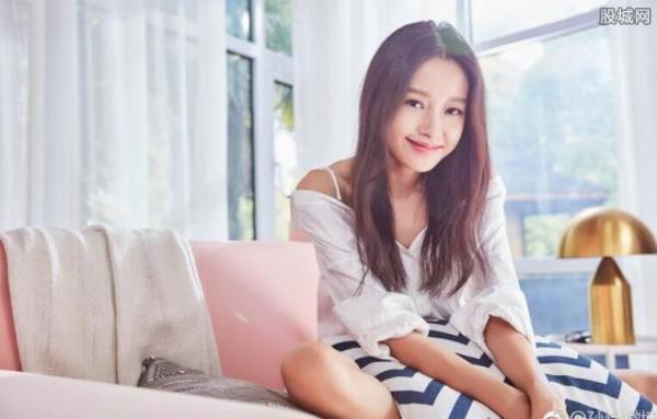 孙怡深夜晒女儿