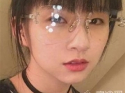18岁小彩旗坐豪车出行 小彩旗最新消息照片个人资料老公孙神州家庭背景惊人