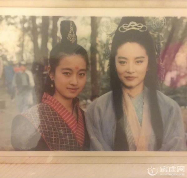 马伊琍林青霞重逢晒合影