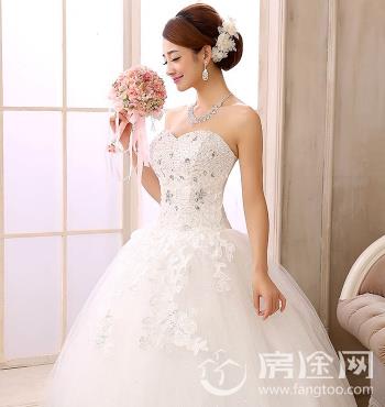 穿姐姐婚纱被婆婆嫌 婆婆强烈反对甩5百:我儿子不娶二手货