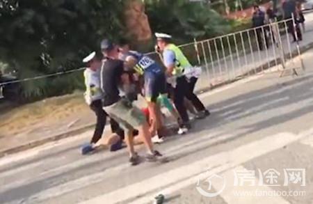 瑞士自行车国家队遭中国队员殴打
