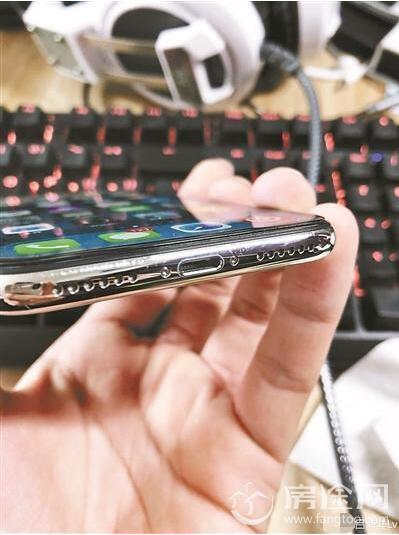 iPhoneX用不到半月掉漆