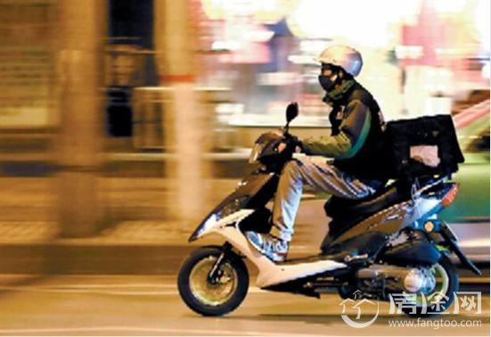 外卖小哥砍人被抓是怎么回事