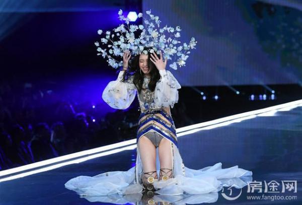 奚梦瑶摔跤 奚梦瑶摔跤事件始末摔倒意外下跪视频完整版高清图片 奚梦瑶如何回应摔跤退休