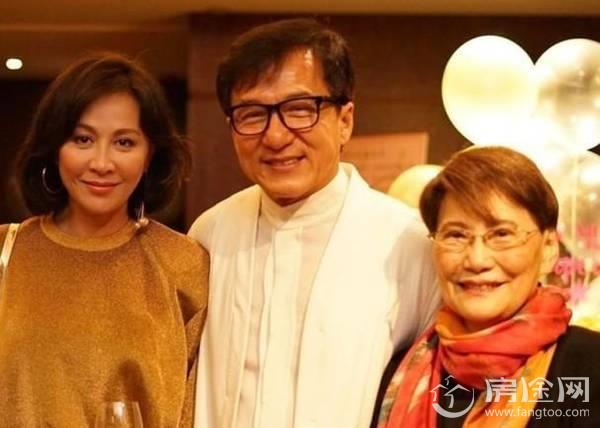 成龙悼念方逸华