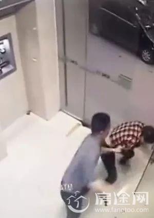 男子怕影响自己抢劫捅死ATM排队者日前被判死刑 逃跑时再刺杀司机