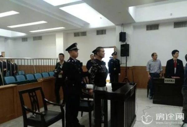 男子怕影响自己抢劫捅死ATM排队者日前被判死刑 逃跑时再刺杀司机