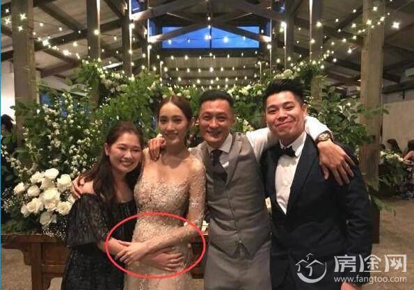 余文乐晒娇妻美照巧遮肚 余文乐老婆王棠云怀孕了吗