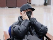 潘粤明晒照片全副武装 自嘲是镜头下的无脸男