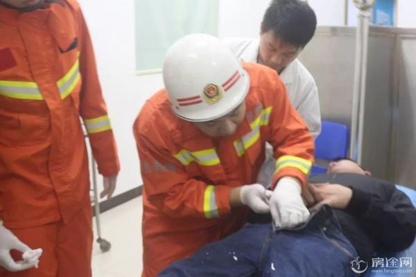 男人最痛！醉酒男子“命根子”被裤链卡住 最后竟要“剪”了…