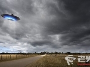 NASA太空站拍到发光物体后掐断直播 阴谋论者称其隐瞒UFO存在