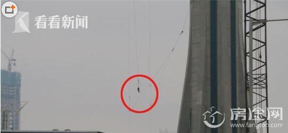 澳门高空弹跳事故现场画面视频曝光 澳门高空弹跳出意外游客吊半空一小时冻僵送院