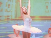 宋茜芭蕾舞排练照 身材惹火凹凸有致优雅舞姿美轮美奂