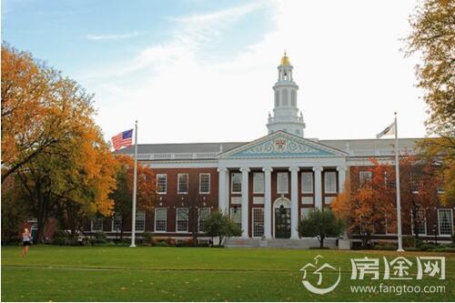 哈佛大学教授因性骚扰被停职