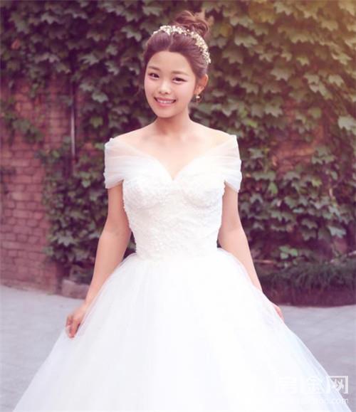 莫小贝 王莎莎晒婚纱照