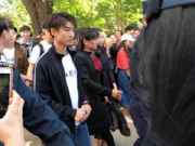 王俊凯穿北影校服参加北京理工大学活动：距离不到五公里的王俊凯真的来了